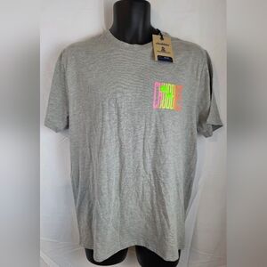 Chubbies Gray Graphic Tee with Neon Pink and Green Print Size M NWT BI 2862